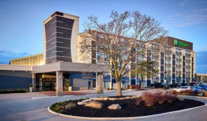 Holiday Inn Burlington Hotel & Conference Centre by IHG